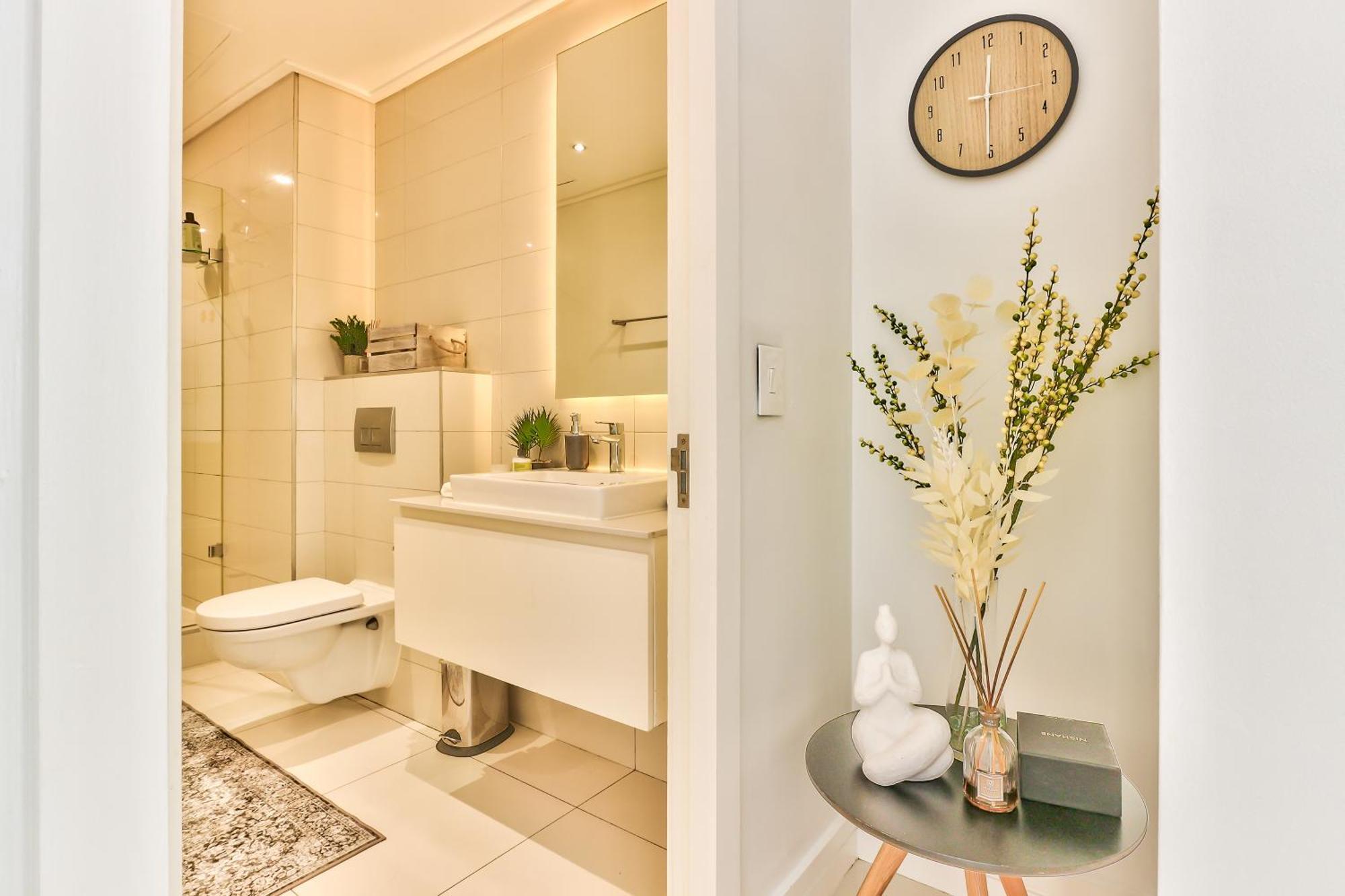Urban Oasis Suite- Modern Comfort Meets Lux Cape Town